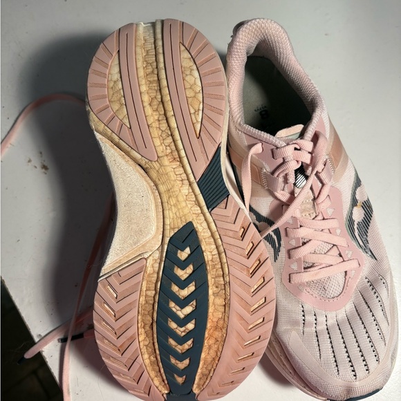 Saucony Tempus Running Shoes - Picture 3 of 3